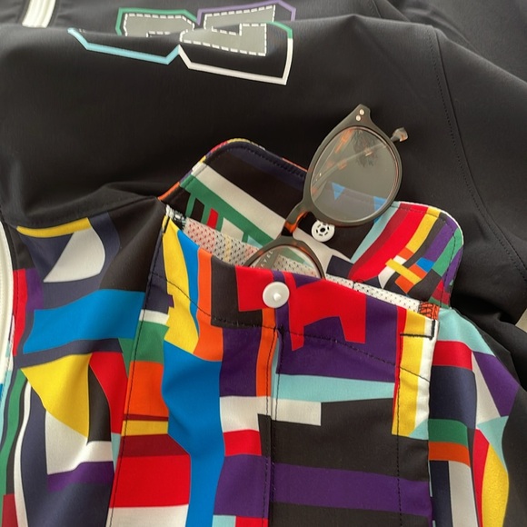 NWT UNDER ARMOUR LIGHTWEIGHT HOODED JACKET - Picture 8 of 8